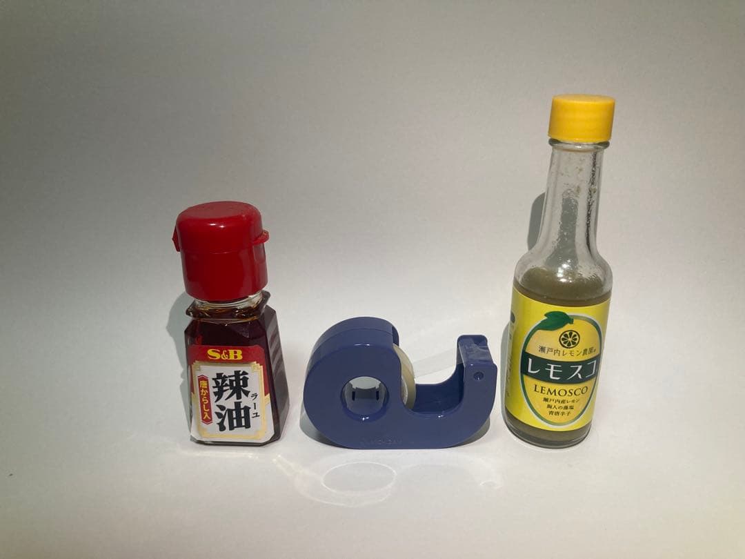 iPhone SE 第2世代　64GB