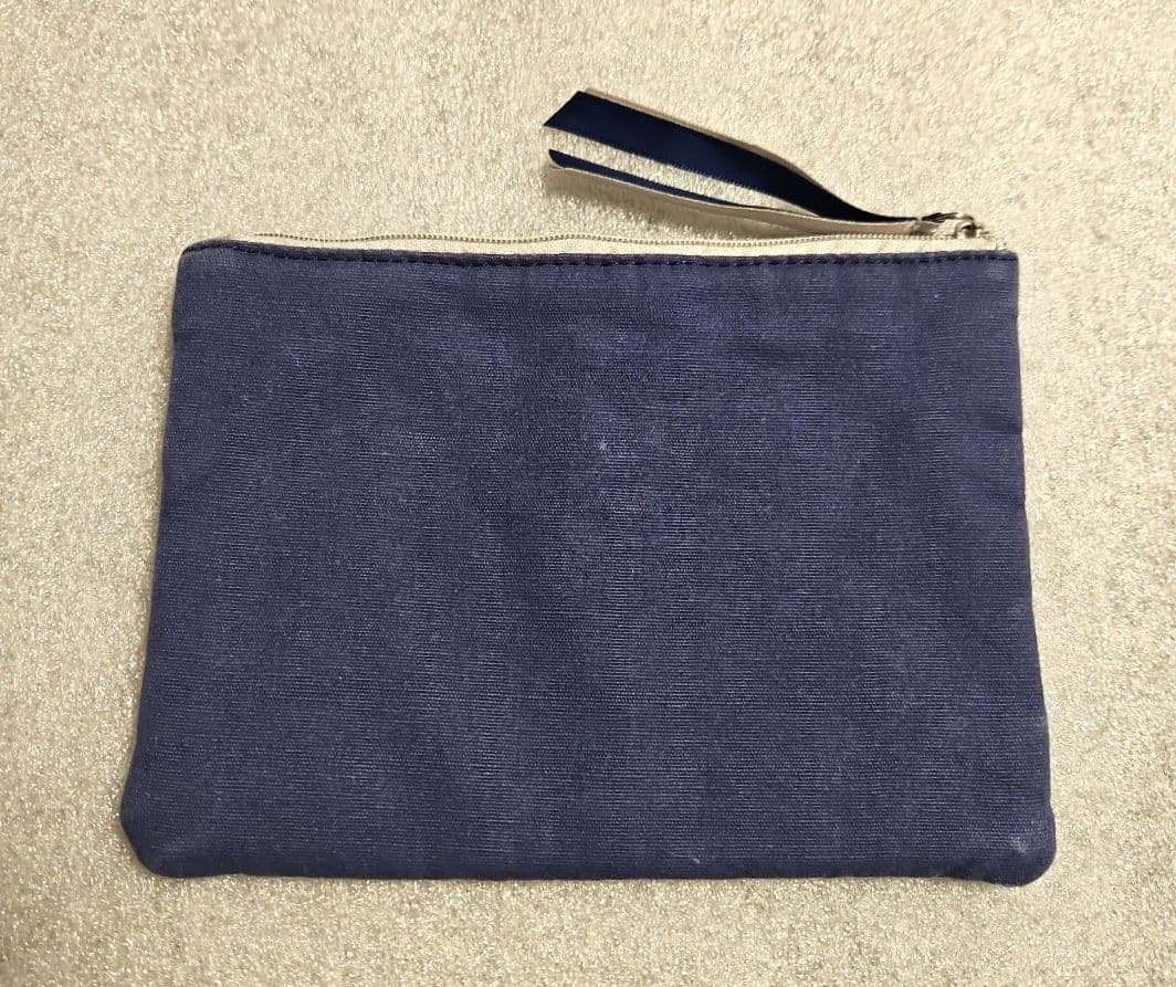 マホロア　フラットポーチ