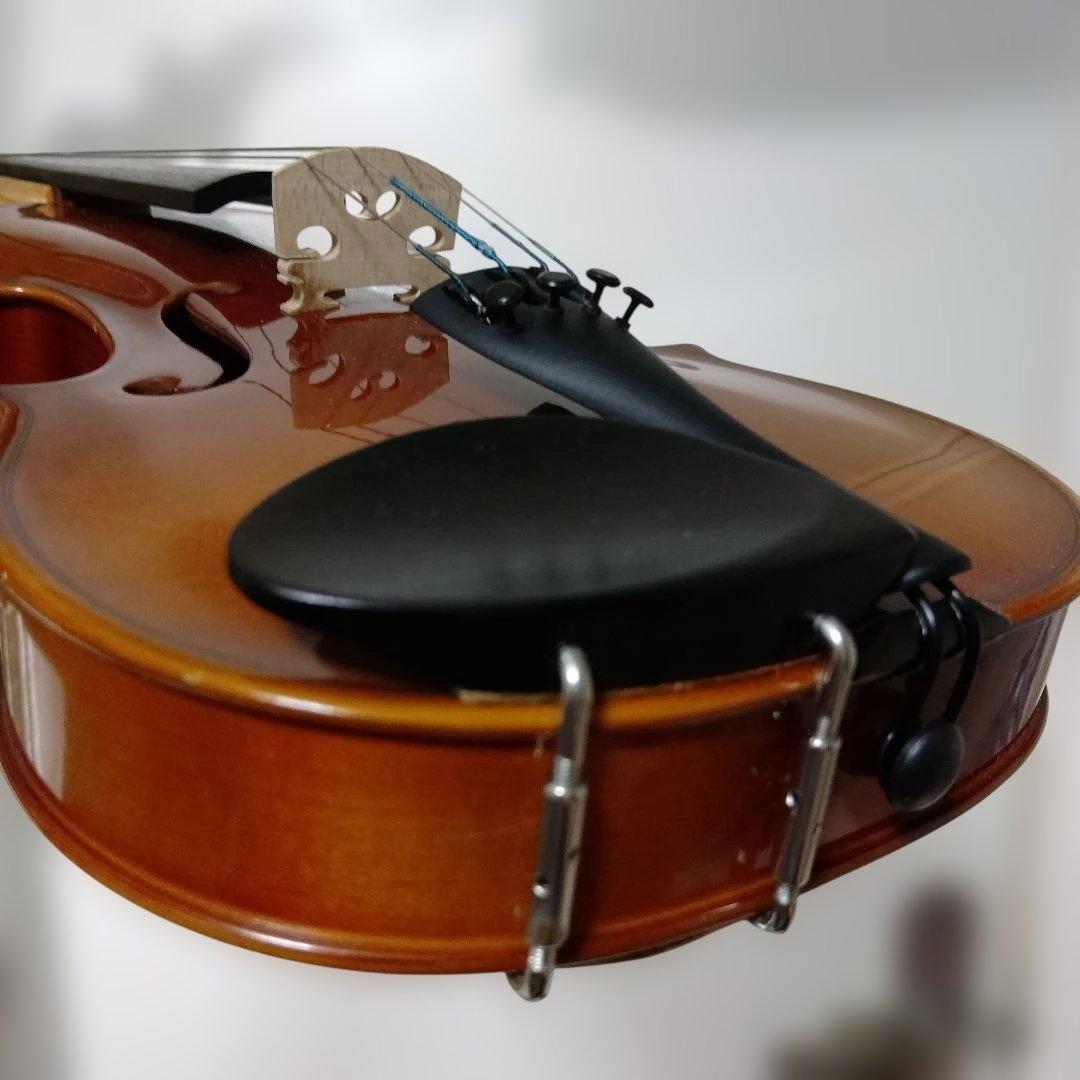 ♥お買い得品♥スズキバイオリン♥サイズ4/4♥品番210♥極美品♥弓ケ―ス松脂付