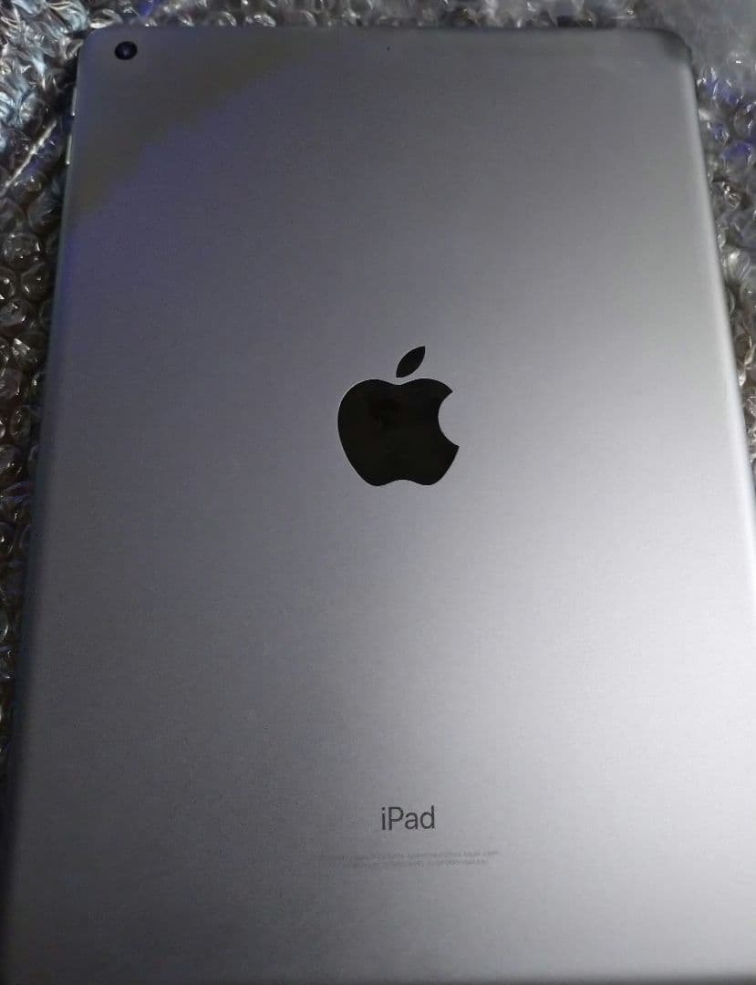 お*ー様 Apple iPad　6世代 難あり