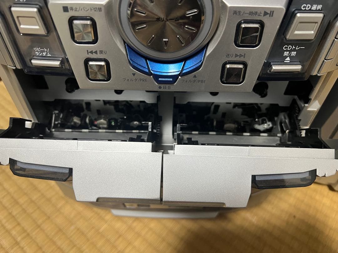 マルチコンポNEXT HF-638PE 3枚CD カセット　レコードプレーヤー