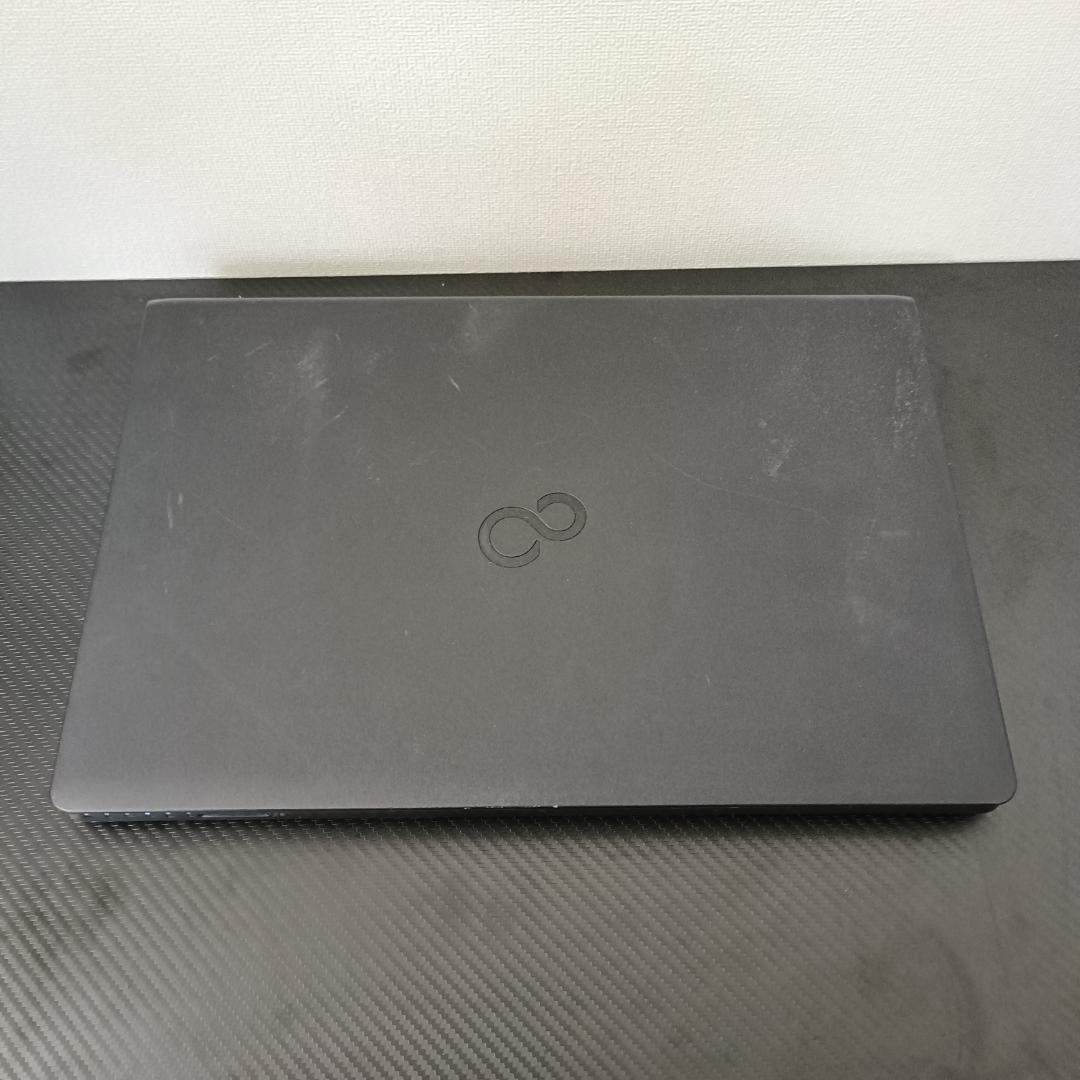 富士通 8世代 Core i3 SSD512GB メモリ8GB カメラ DVD