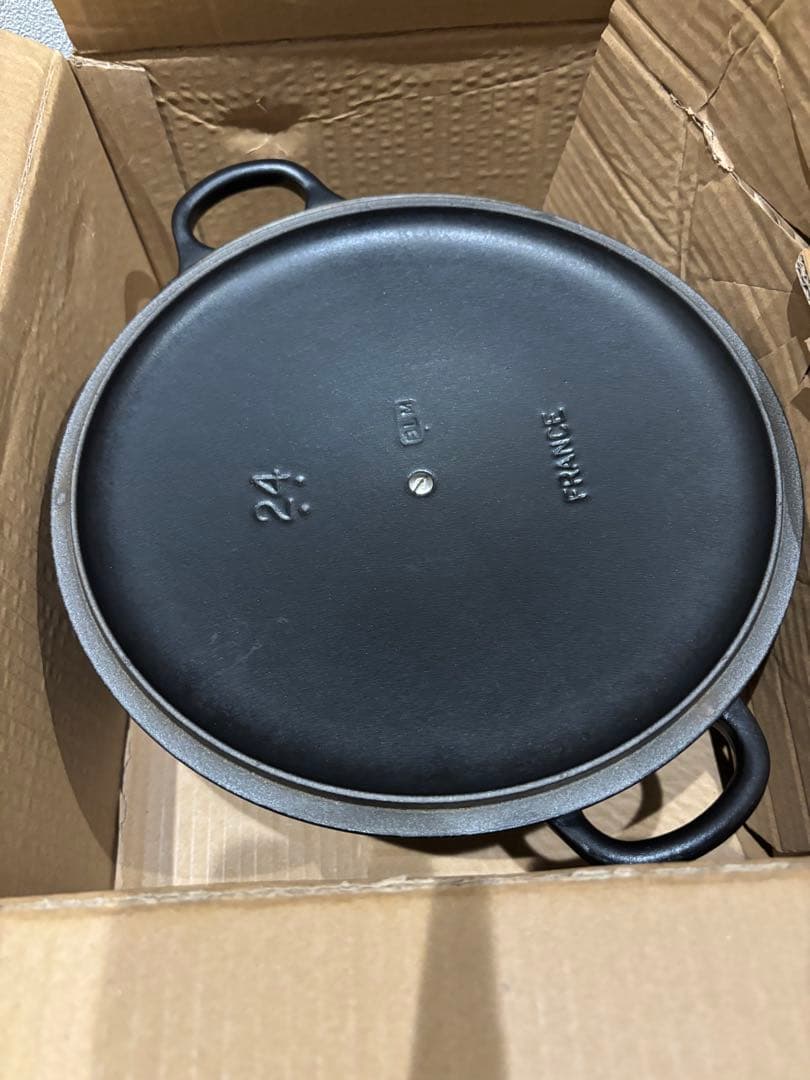ま*ー様 Le Creuset ホーロー 24cm 黒