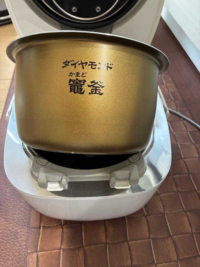 パナソニック　炊飯器 SR-PB10ES5 5.5合　圧力IH式炊飯器