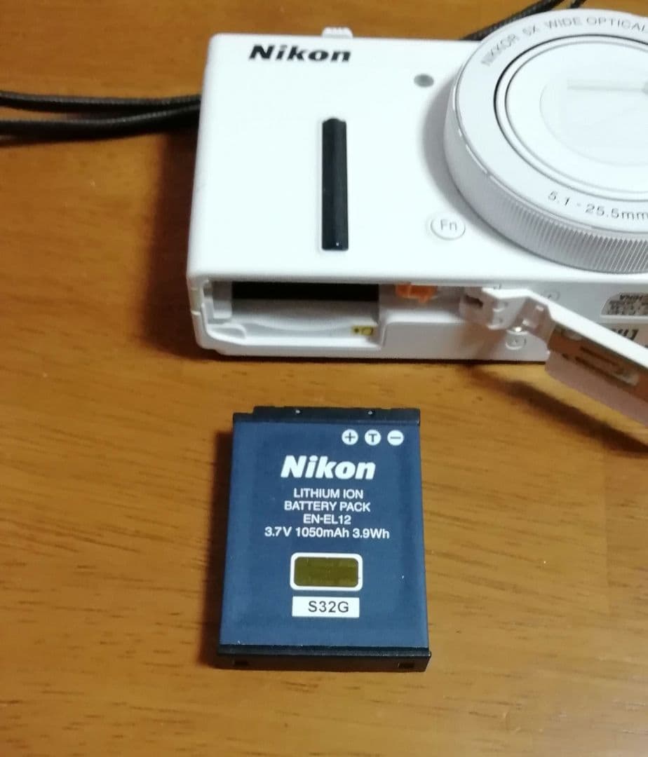 【起動確認済：美品】Nikon COOLPIX P340　備品完備（16GB付）