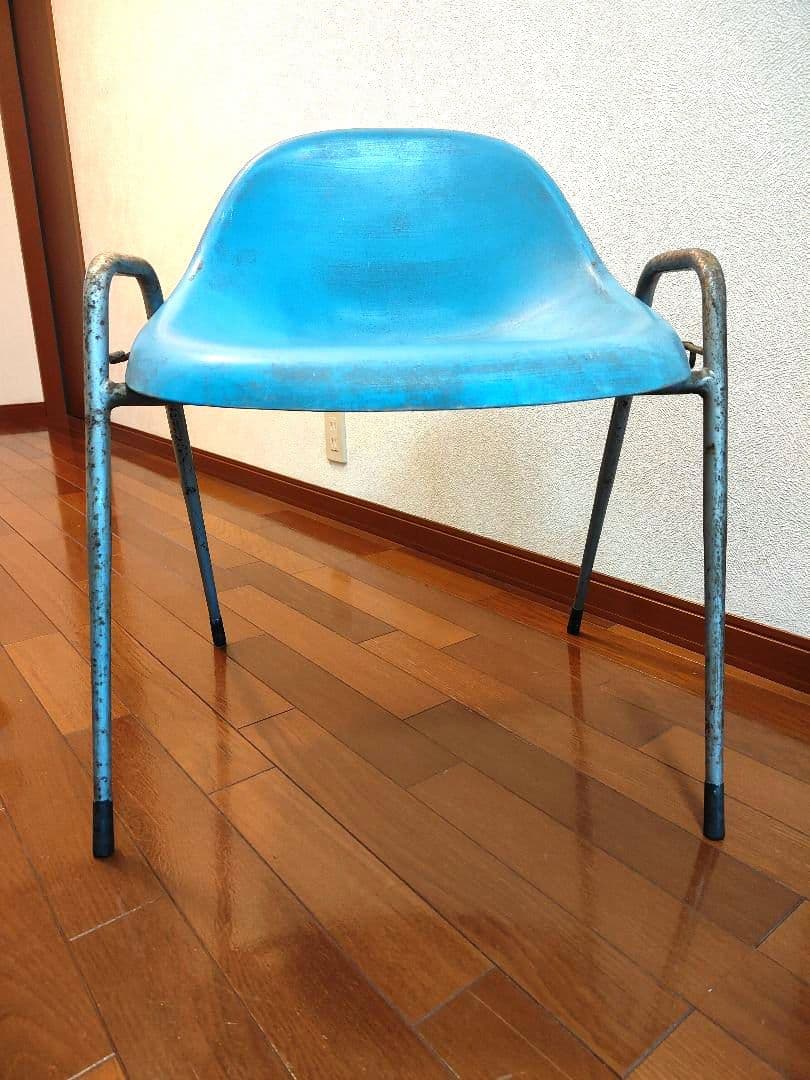 おしゃれレトロな椅子　アンティーク　古道具　スタッキングチェア