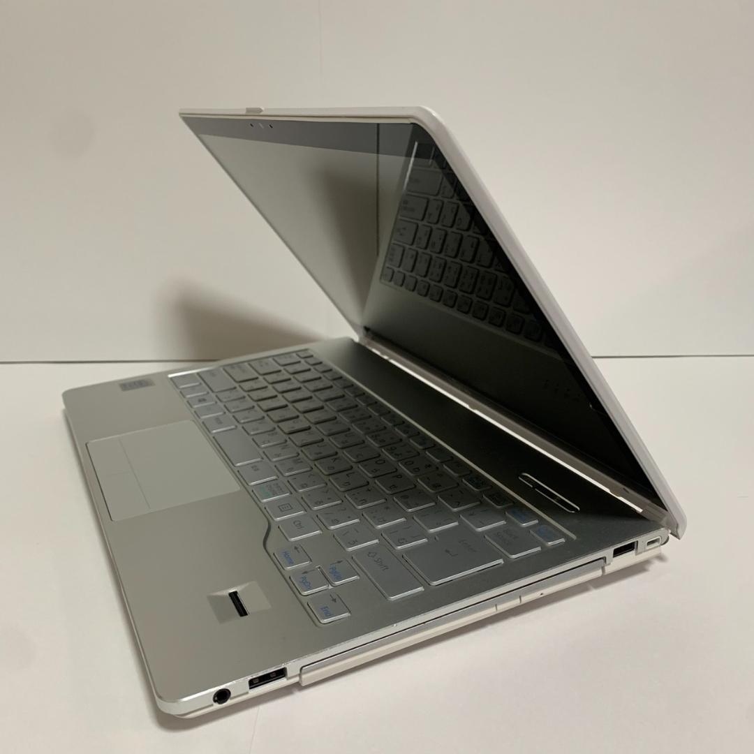 【赤字価格】タッチパネル搭載ノートパソコン　Windows11/Office