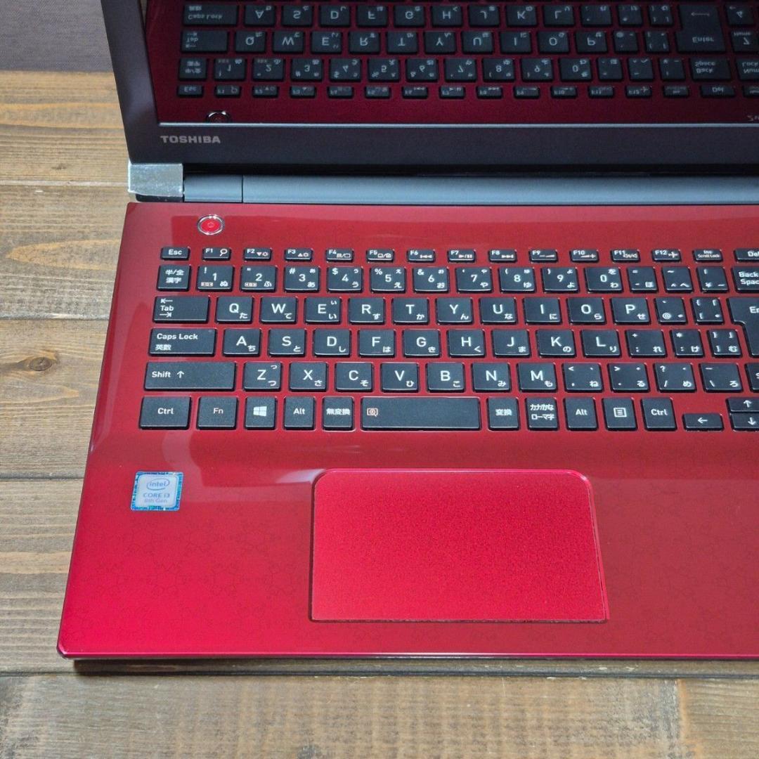 美品！8世代 最新Windows11ノートパソコン 15.6 フルHD 201