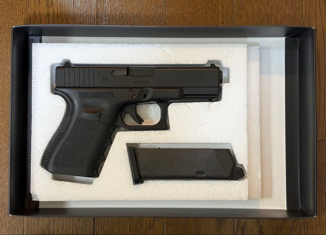 GLOCK 19 ガスガン 22発マガジン付き