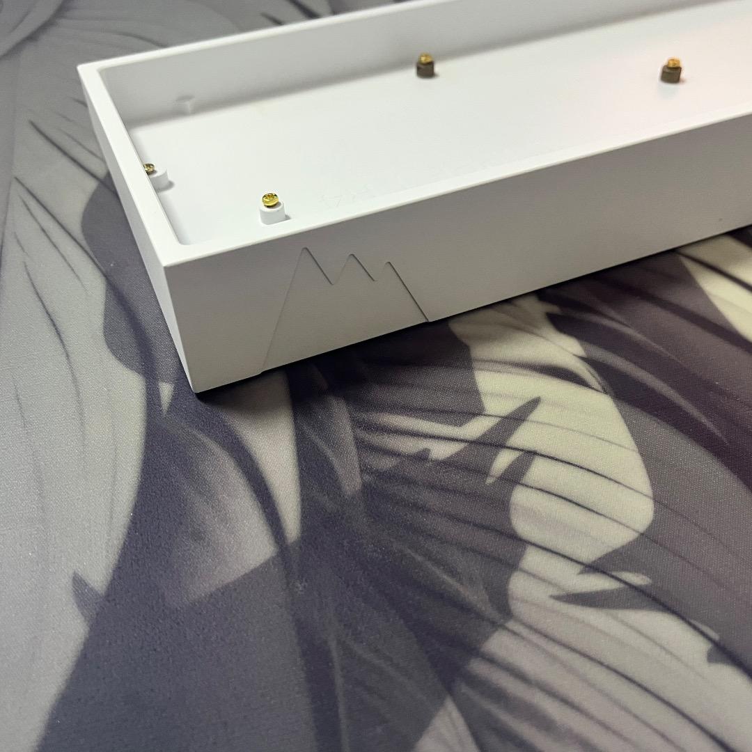 Mekanisk Klippe T R4 ホワイト