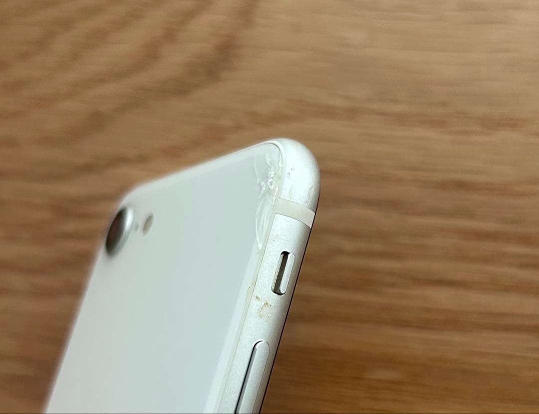 iPhone SE (第2世代) 64GB SIMロックなし★