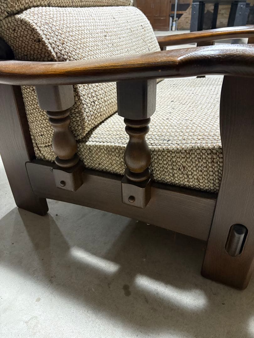 オールドカリモク　1人掛けソファ　1Pチェア　状態良好　重厚感　レトロデザイン