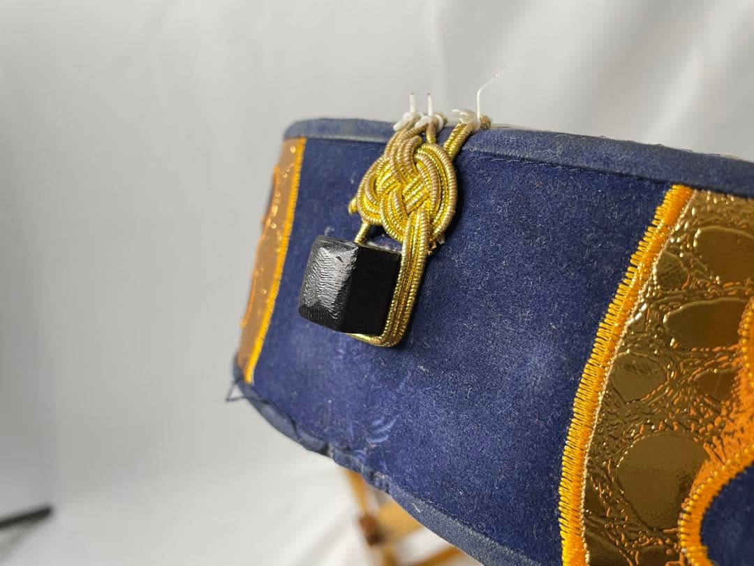 沖縄三線 黒檀/黒木棹 江戸与那城 本蛇皮1枚張り 高級モデル