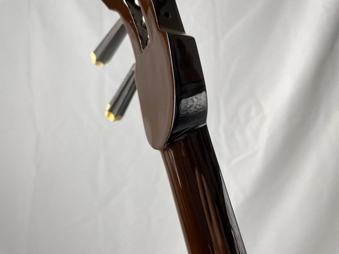 沖縄三線 黒檀/黒木棹 江戸与那城 本蛇皮1枚張り 高級モデル