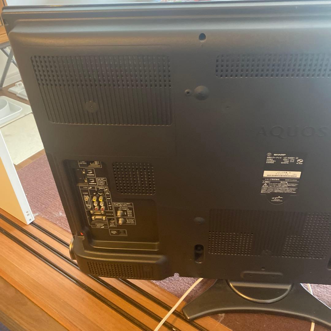 【送料無料】SHARP 液晶テレビ　LC-40SE1
