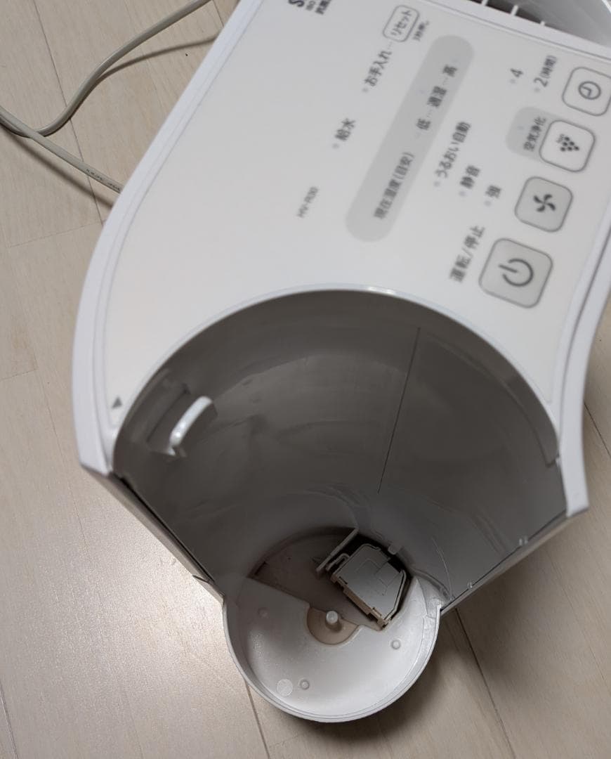 シャープ 気化式加湿器 HV-R30-W プラズマクラスター 美品 説明書・箱付