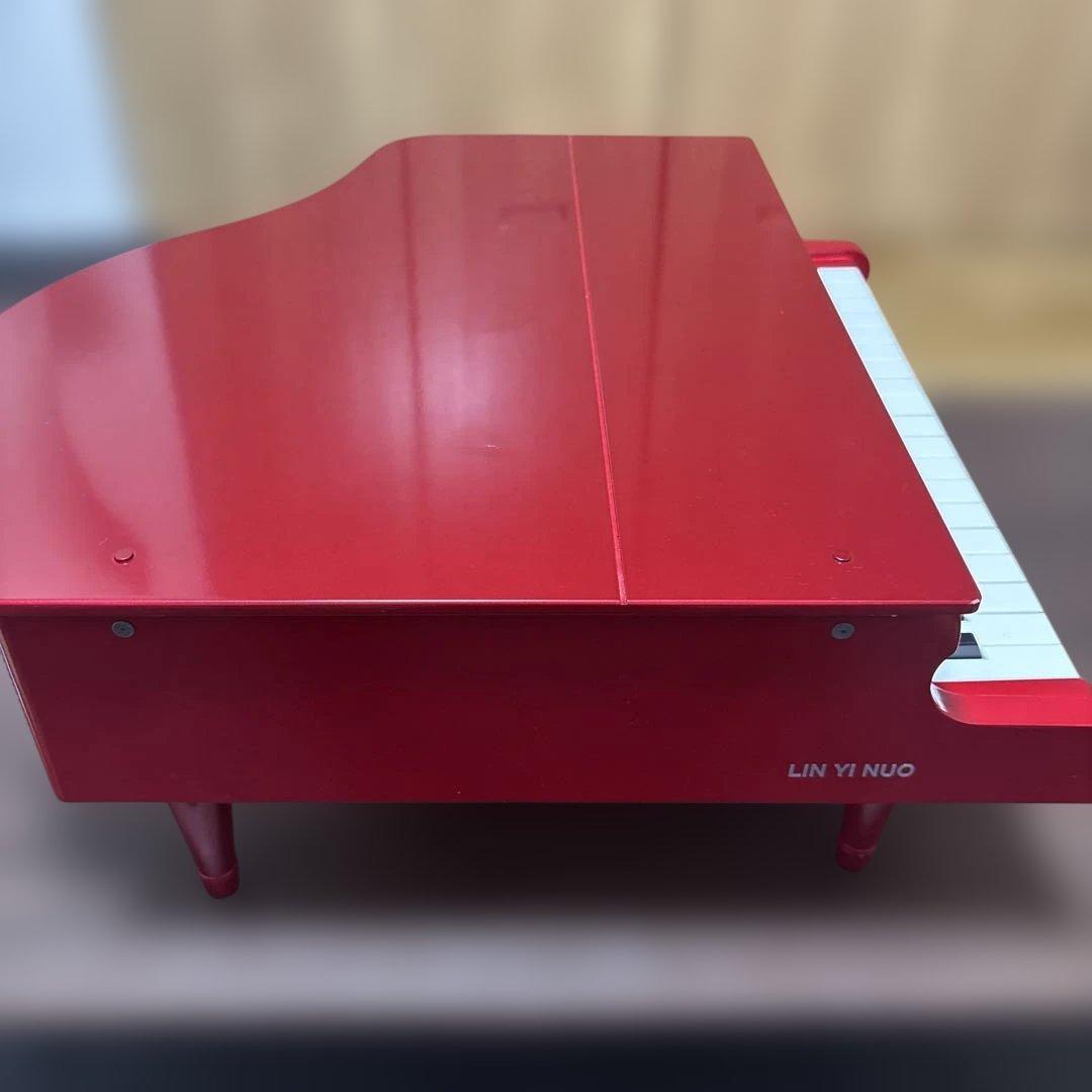 KAWAI 赤 32鍵 グランドピアノ型ミニピアノ！