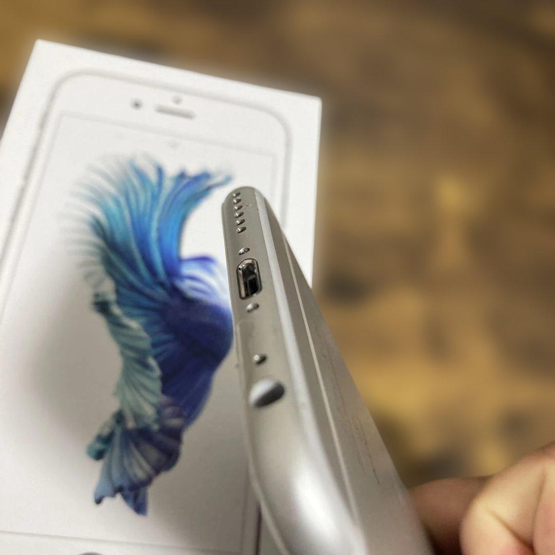 Apple iPhone 6s シルバー 本体