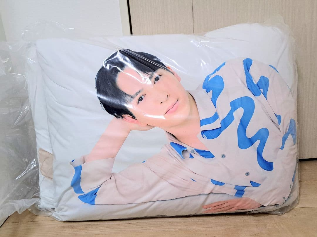 等身大の吉田 抱き枕 M!LK 吉田仁人 生誕祭 26歳 生誕グッズ