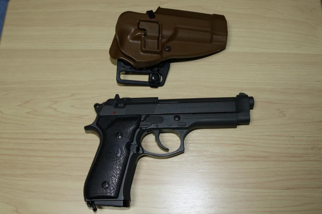 個人装備 BLACKHAWK! SERPA CONCEALMENT HOLSTER