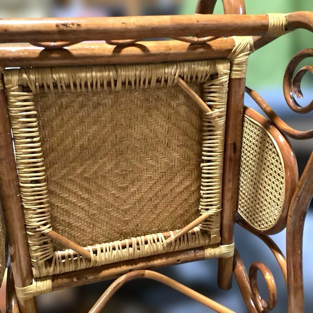 天然ラタン製　特大チェア　状態良好　重厚で細工の凝った作り
