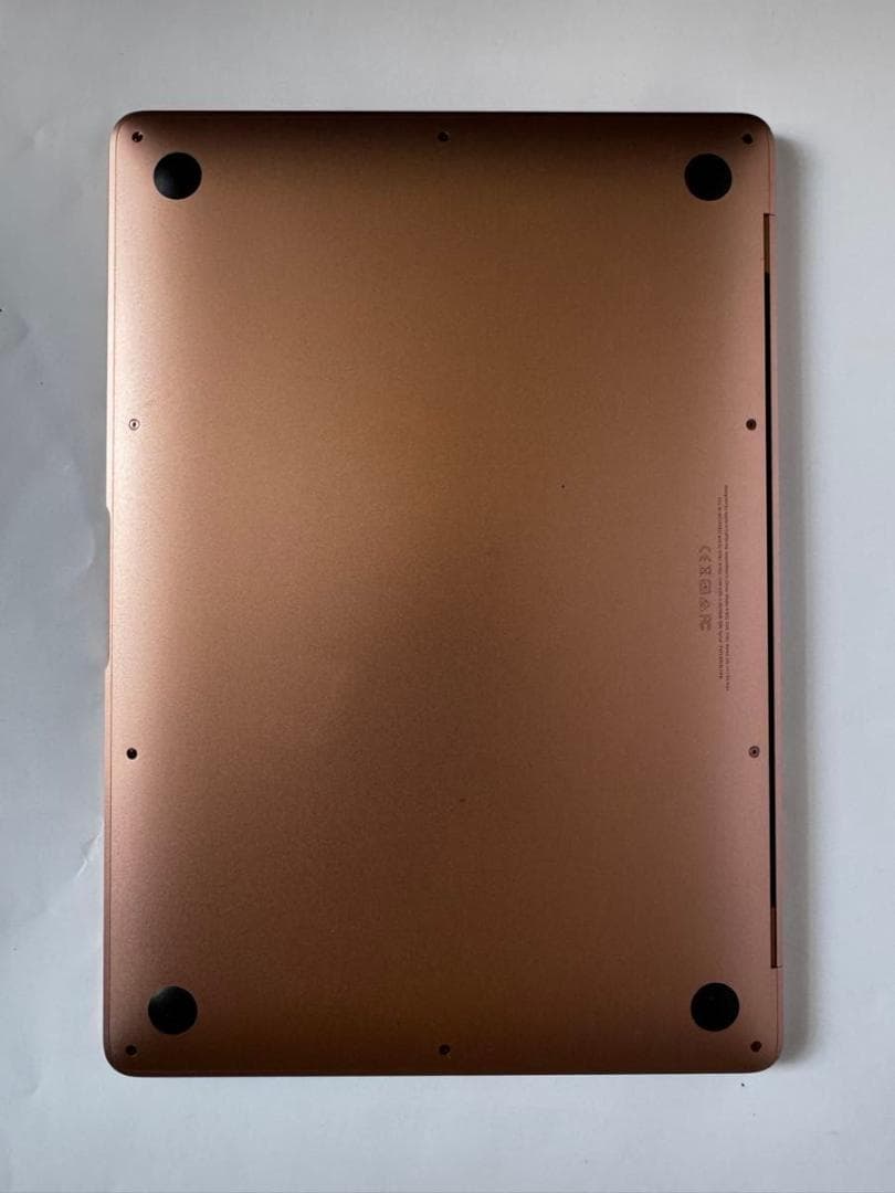 MacBook Air 13-インチ2019 8GB/256GB SSD
