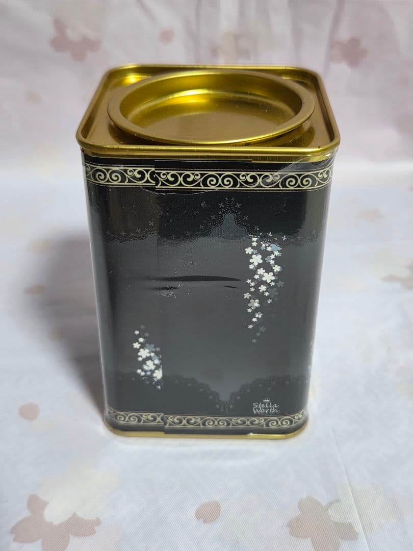 蝶の毒 華の鎖 黒/白 真島の紅茶缶セット