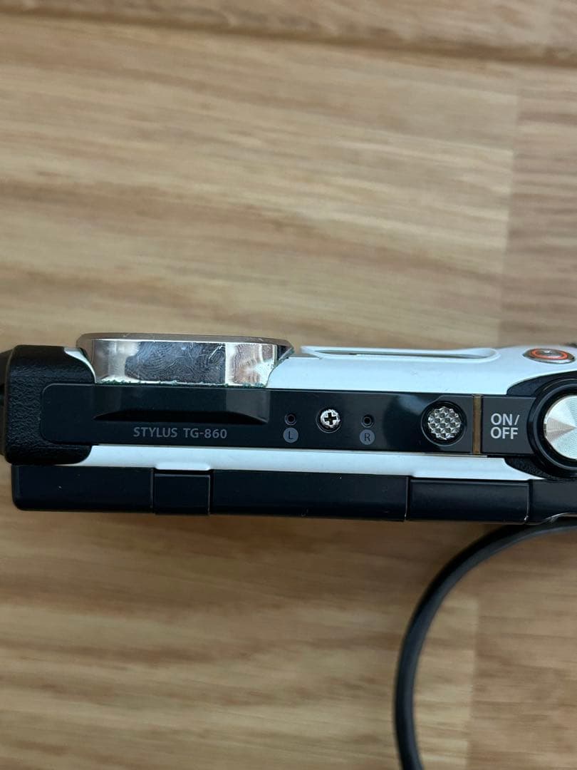 【ジャンク品】Olympus Stylus TG-860 本体 充電器付き