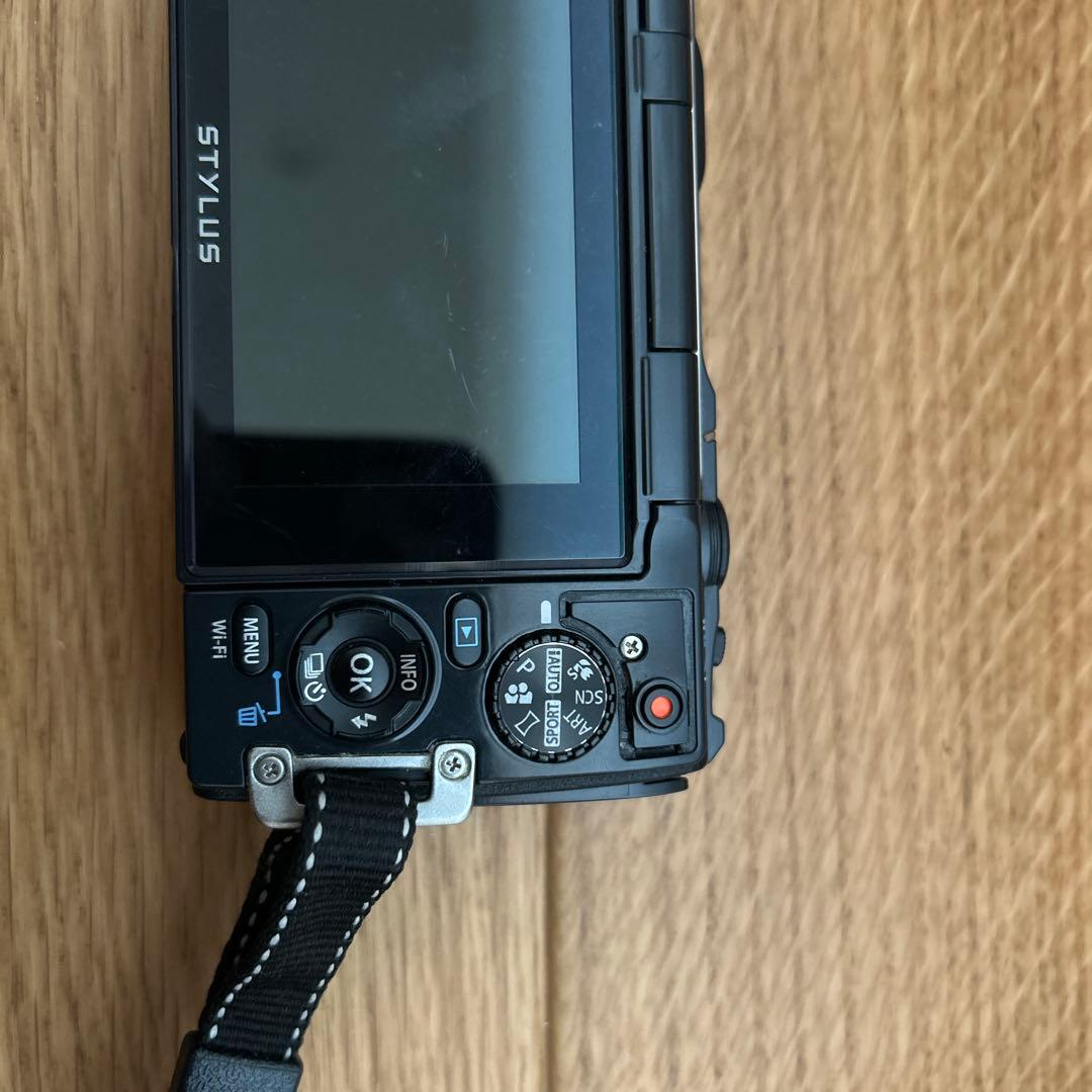 【ジャンク品】Olympus Stylus TG-860 本体 充電器付き