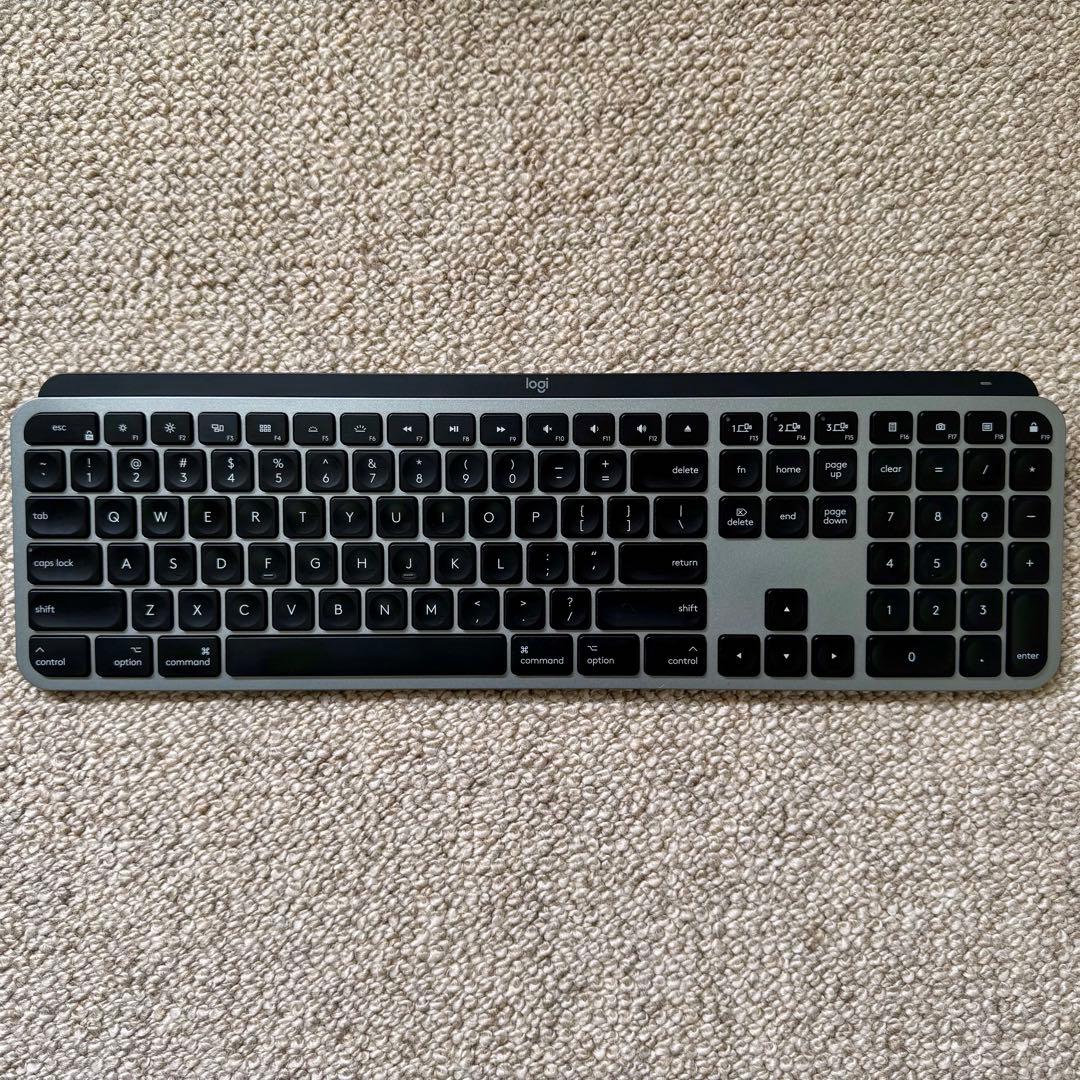 Logicool MX Keys for Mac（おまけパームレスト付）