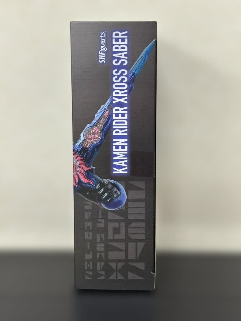 S.H.Figuarts 仮面ライダーセイバー　クロスセイバー　フィギュア