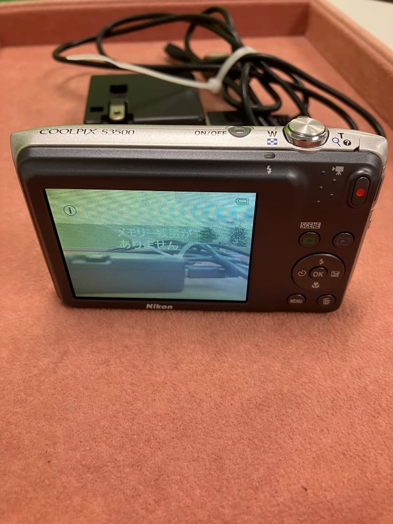 す*ん様 デジカメ Nikon COOLPIX S3500 7XWIDE シルバ