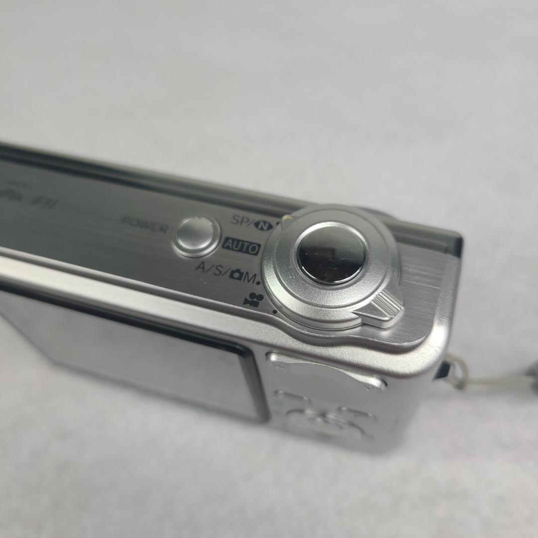 Fujifilm　デジカメ FinePix F11 コンデジ