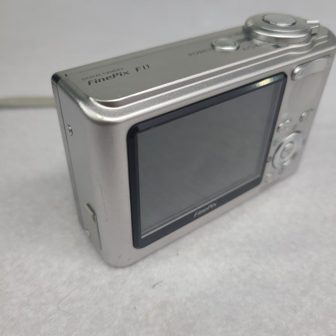 Fujifilm　デジカメ FinePix F11 コンデジ