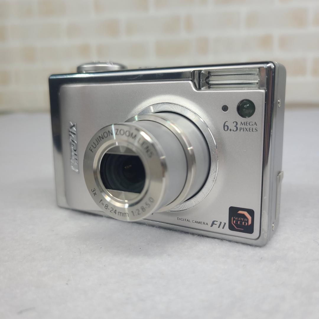 Fujifilm　デジカメ FinePix F11 コンデジ