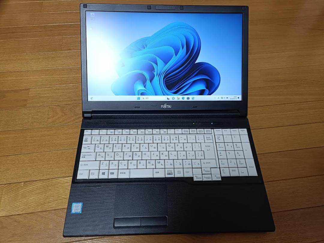 富士通 LIFEBOOK A748/TX i5-8520U 8GB