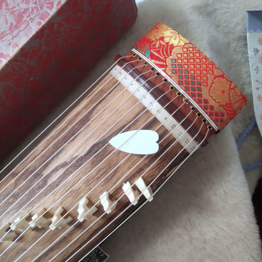 値下げ　ミニお琴　13弦　約42㌢短琴　お琴の手引き付き　弾いて学ぶ　実用品