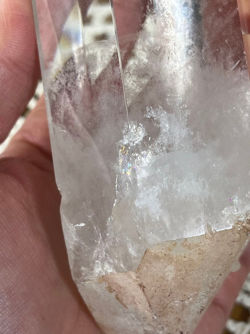 【天然石】水晶ポイント タワー　六角柱　透明　453g 木製台座付き　浄化