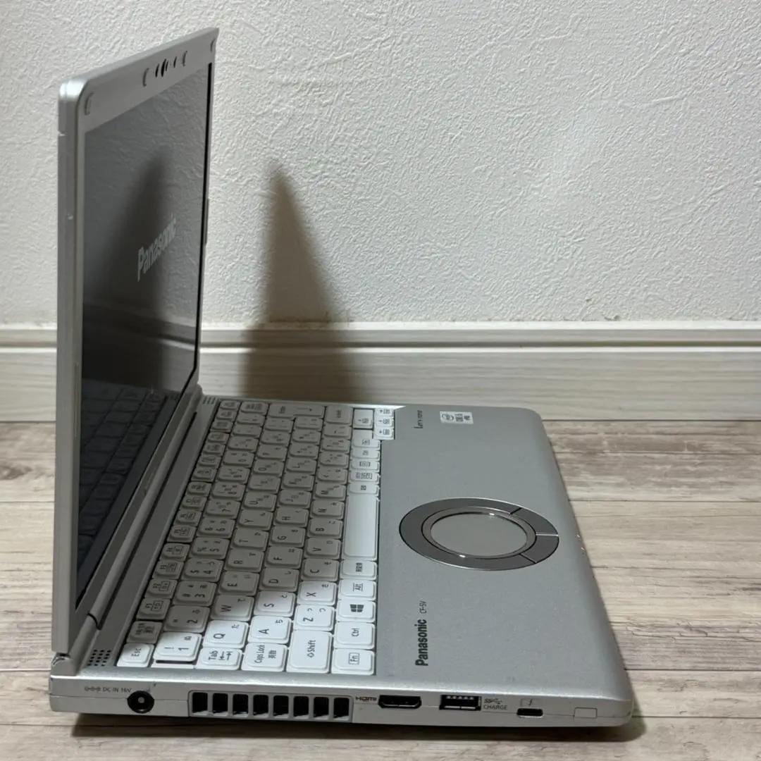 入門にオススメ❕ 国産レッツノート 第10世代 i5 メモリ8GB 256GB