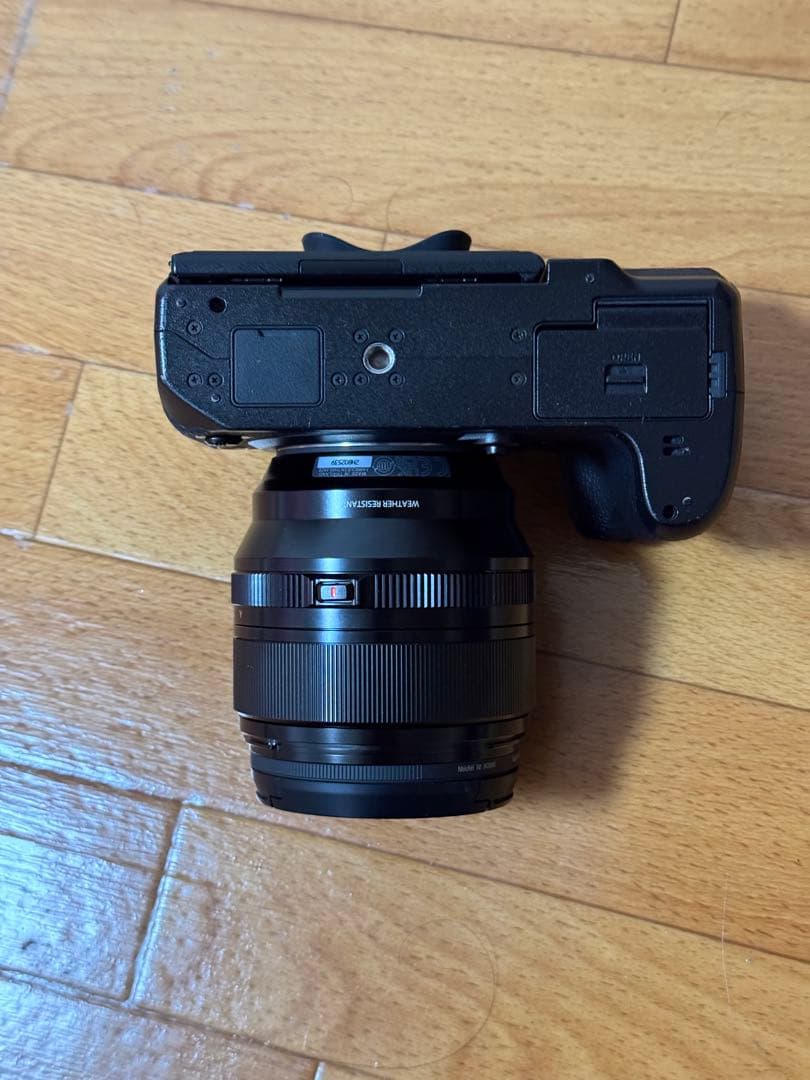 FUJIFILM X-H1 カメラ本体のみの出品でレンズはつきません。