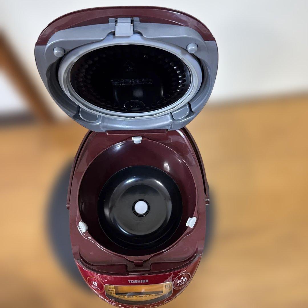 TOSHIBA 炊飯器　RC-6XM 炊飯器 赤