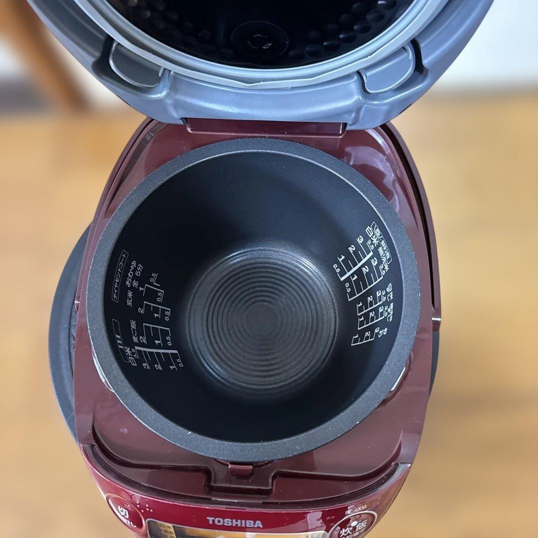 TOSHIBA 炊飯器　RC-6XM 炊飯器 赤