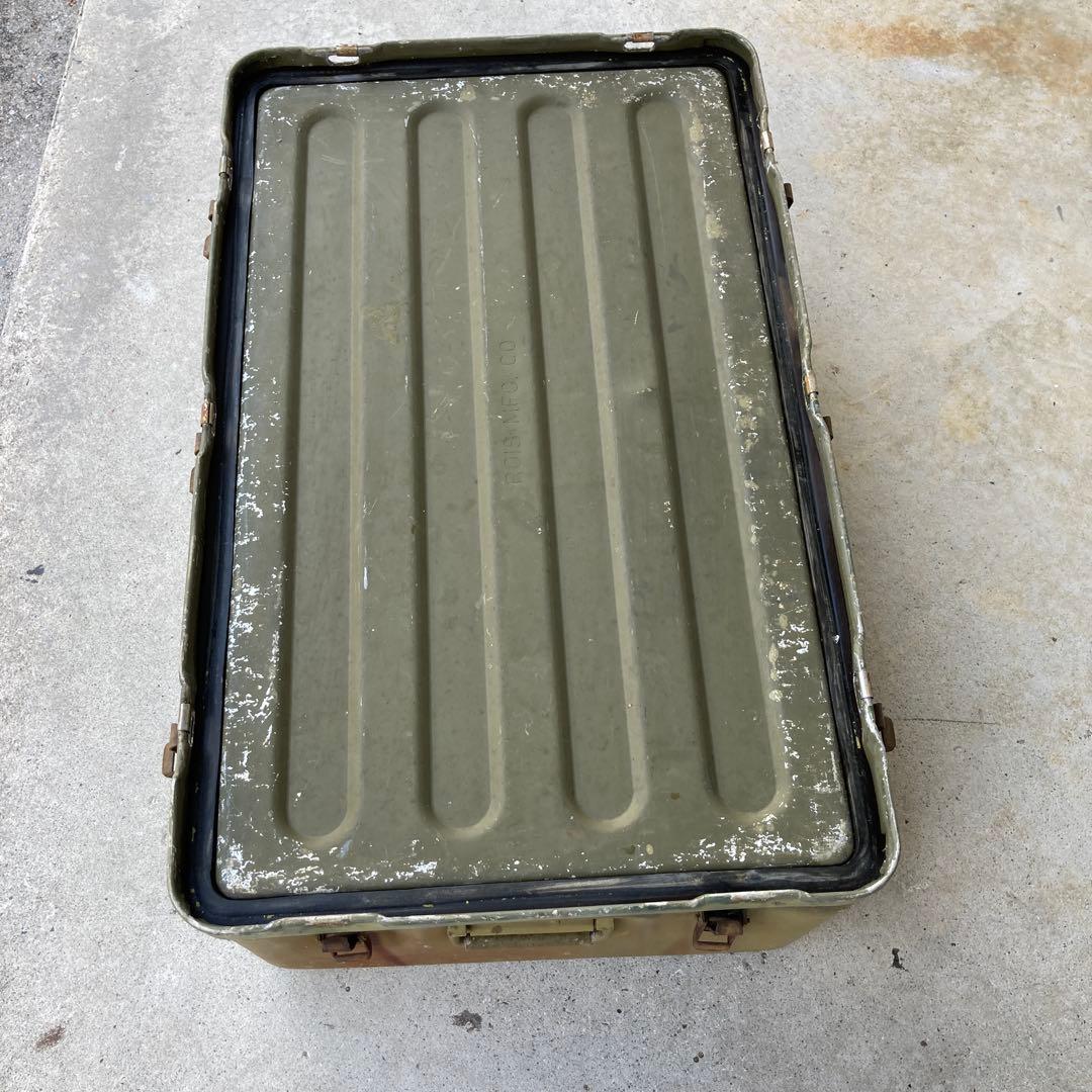 米軍　アルミコンテナ