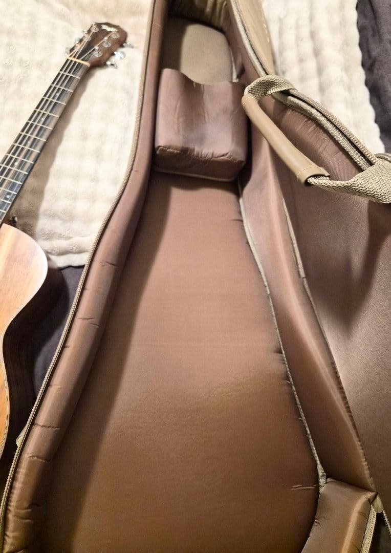Taylor GS Mini-e KOA ギター