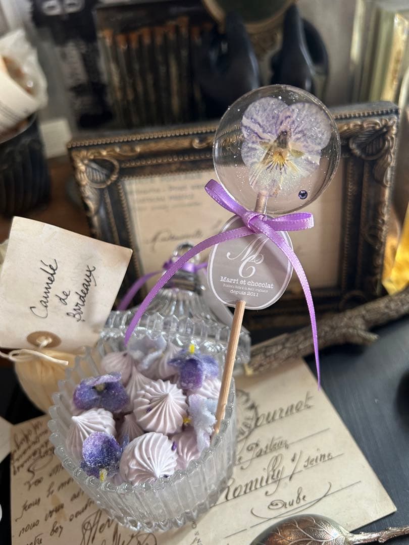 淡いラベンダーカラー ビオラロリポップキャンディー フェイクスイーツ