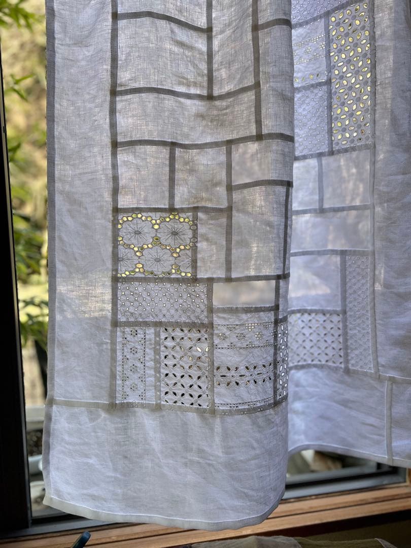 よっちままです！！！　「真っ白リネンと花刺繍」ポジャギ