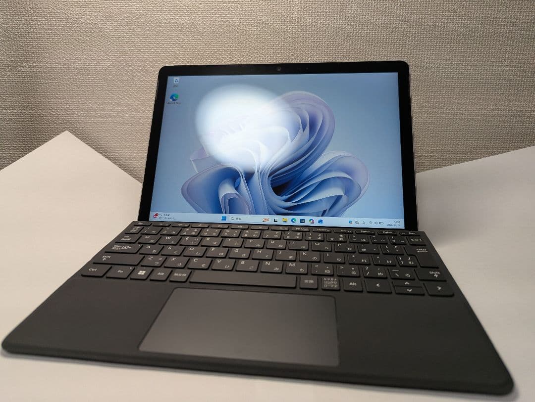Surface Go 4 本体+純正キーボード+純正充電アダプター 64GB