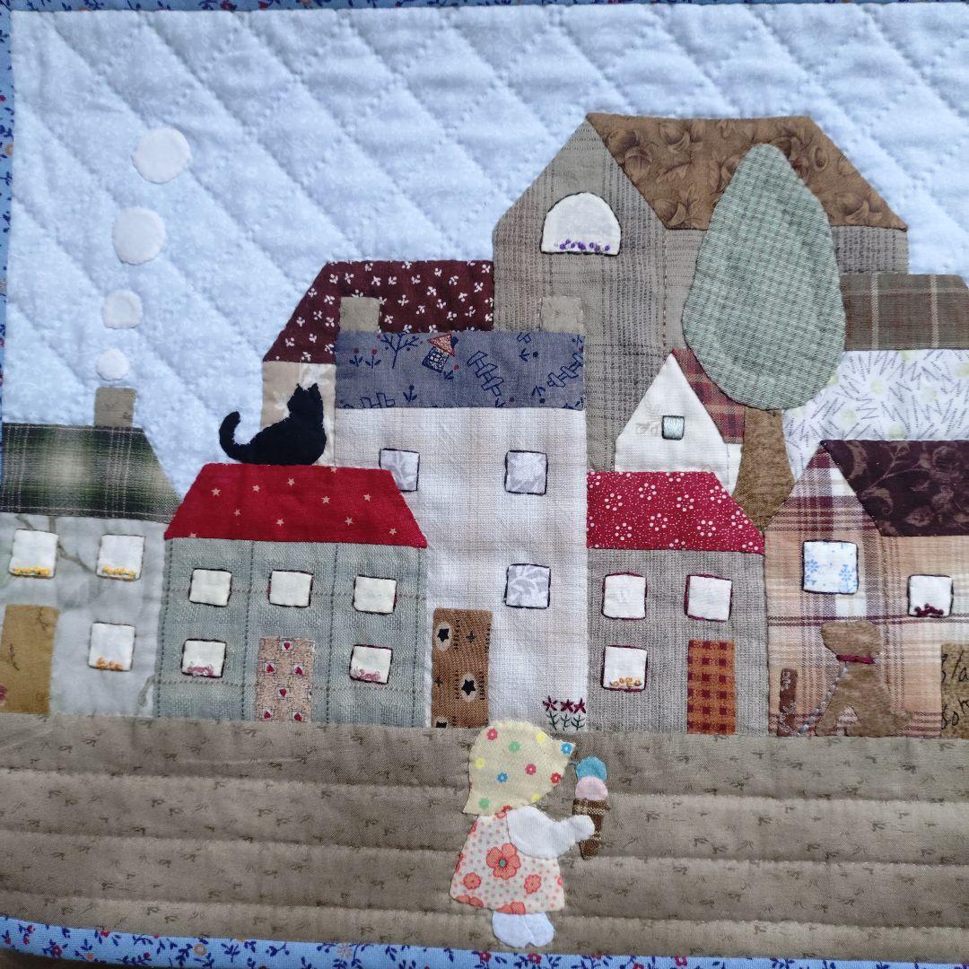 ハンドメイド　パッチワークタペストリー