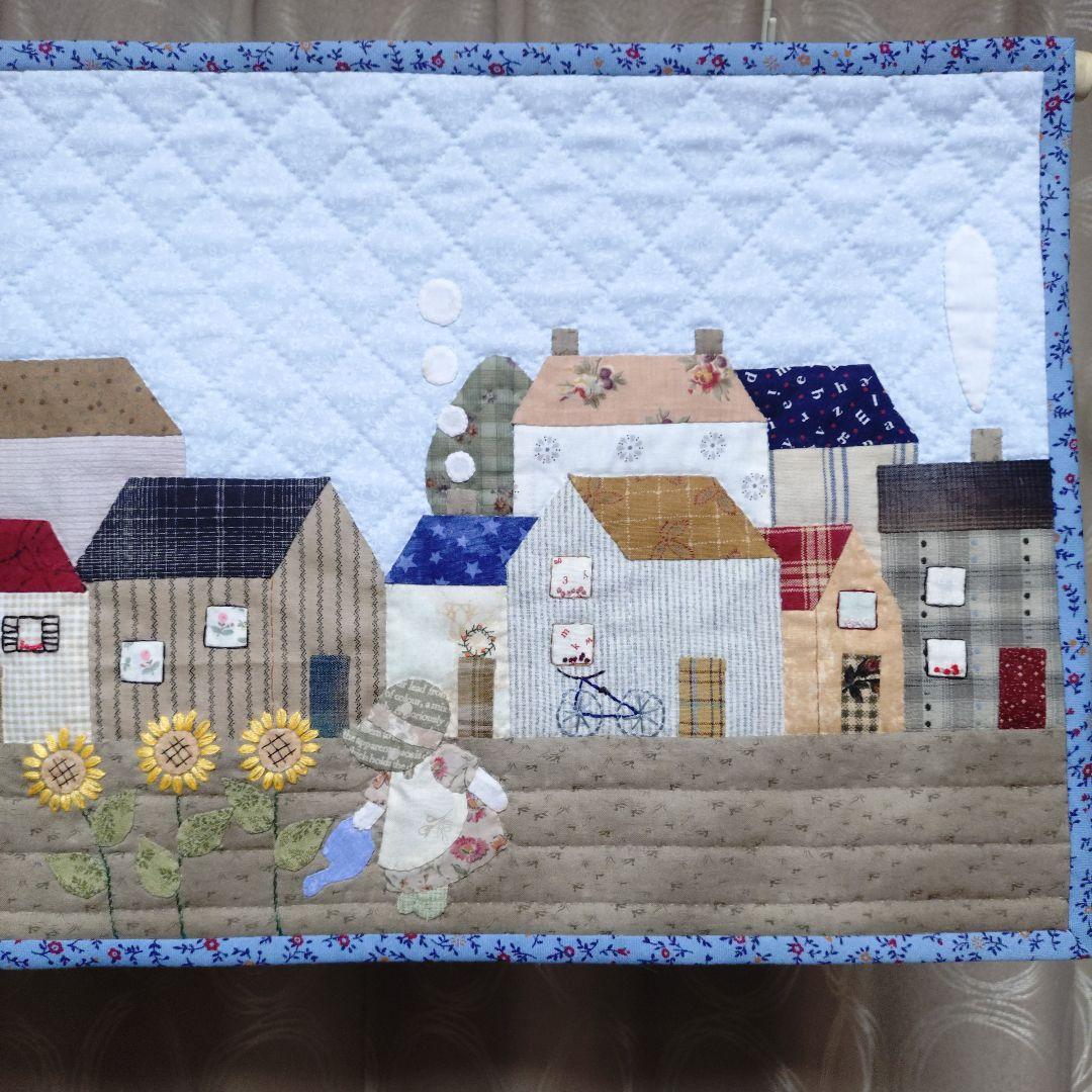 ハンドメイド　パッチワークタペストリー