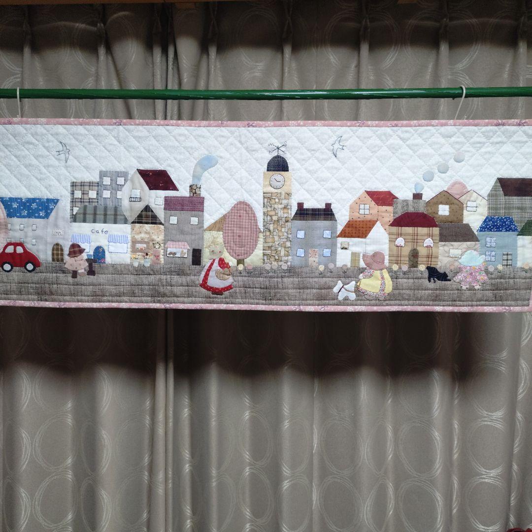 ハンドメイド　パッチワークタペストリー
